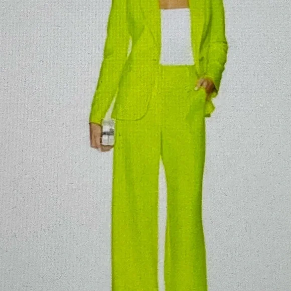 L'Agence Women's Neon Yellow Blazer in size 4 never used